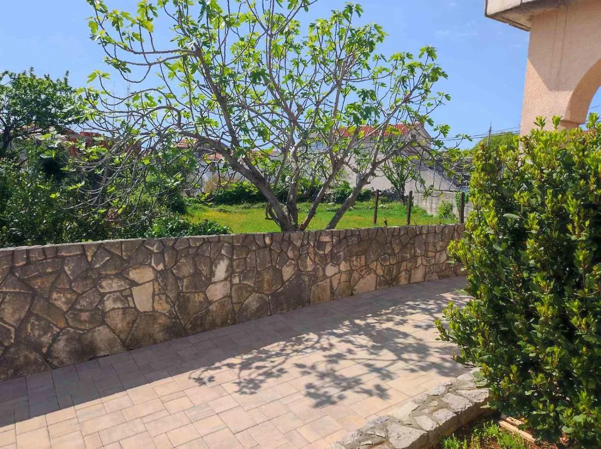 Apartment Rose Krk Town 0*,  Croatia